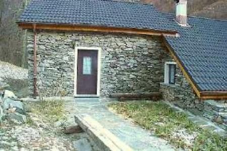 Rustico Menzonio Villa Brontallo Ruang foto